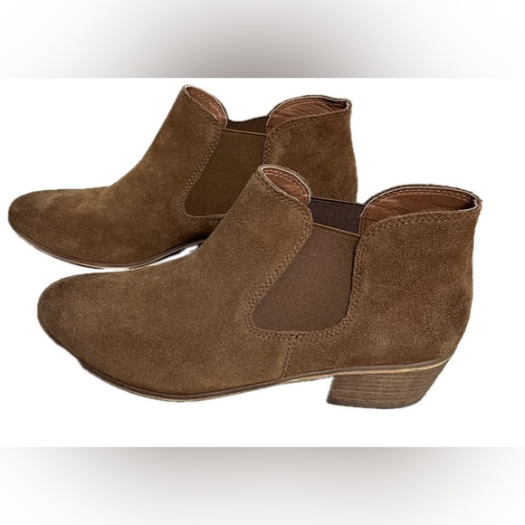BP - Brown Chelsea Booties - Picture 1 of 6